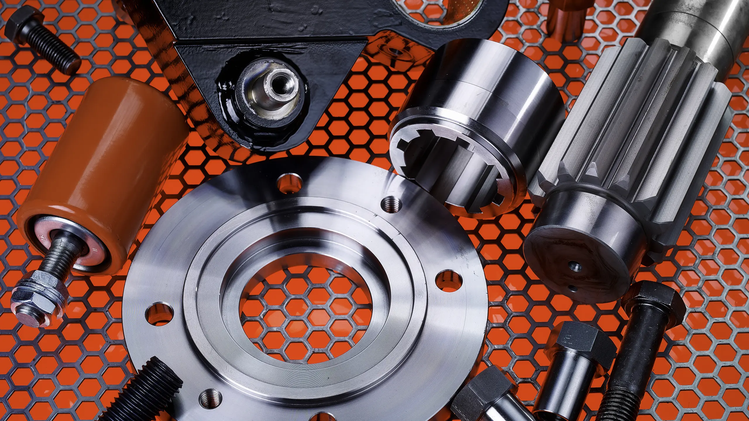 P85_Hero_Image_Services_Spare_Parts_2560x1440px.webp