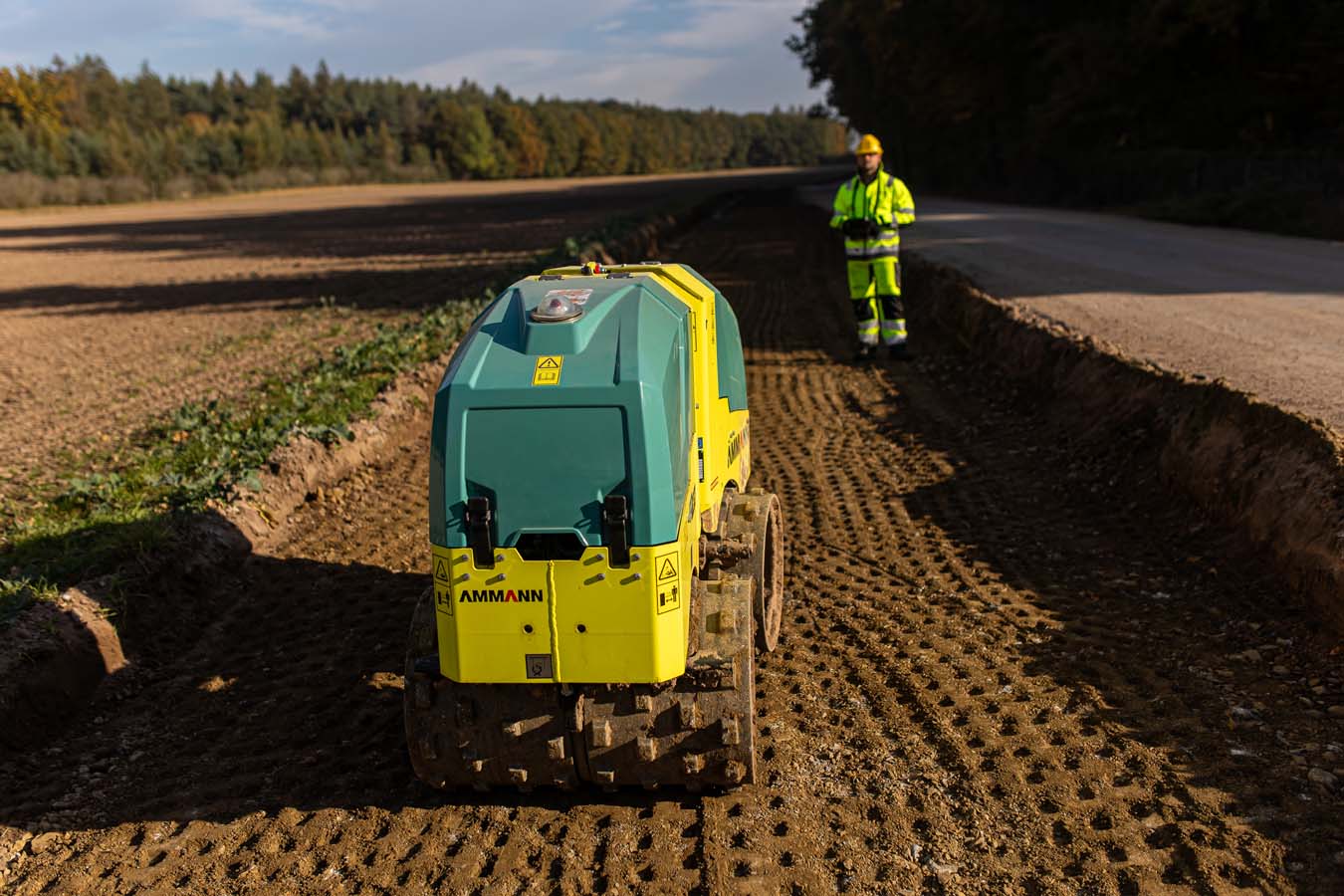 ARR_1575-2_Trench_Roller_CZ_02_241128.jpg